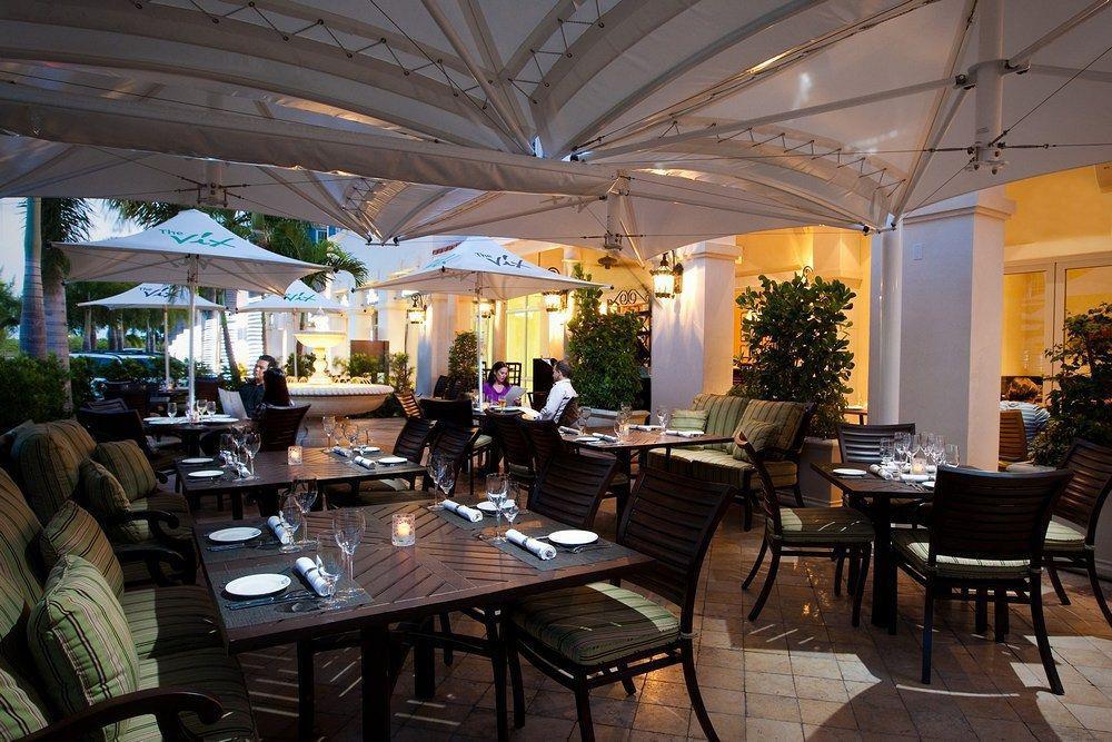The Regent Grand Hotel Grace Bay Exterior photo